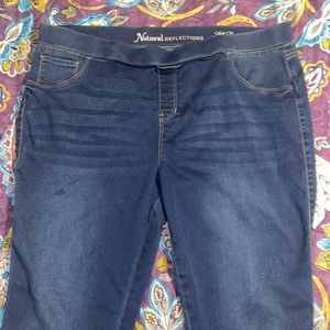 Pull-On Stretch Jeans